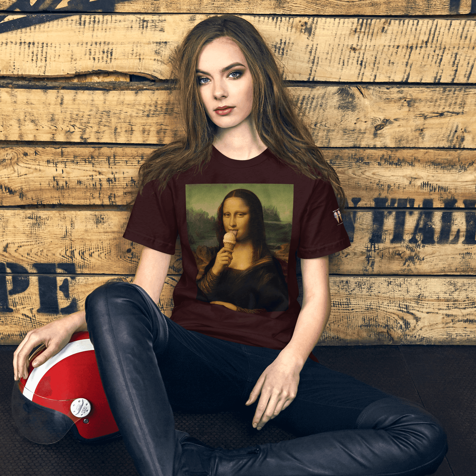 Mona Lisa Tee